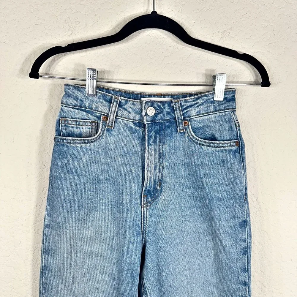 Reformation Liza Ultra High Rise Slim Straight Jeans in Malta - Picture 4 of 11